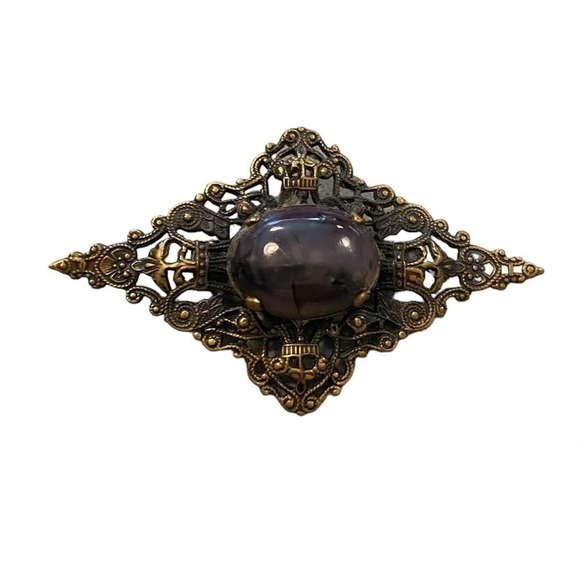 victorian goth antique gold color with gray stone brooch - Picture 3 of 4